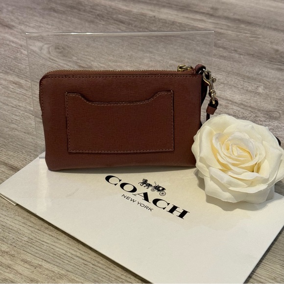 COACH - Mauve / Pink Small Wristlet / Wallet - Picture 3 of 12